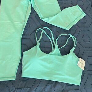 NWT Fabletics Principal Low-Impact Bra - Poolside Neon, 1X